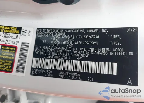 2021 Toyota Highlander Hybrid Xle z USA, uszkodzony, nr VIN 5TDGBRCH6MS531611